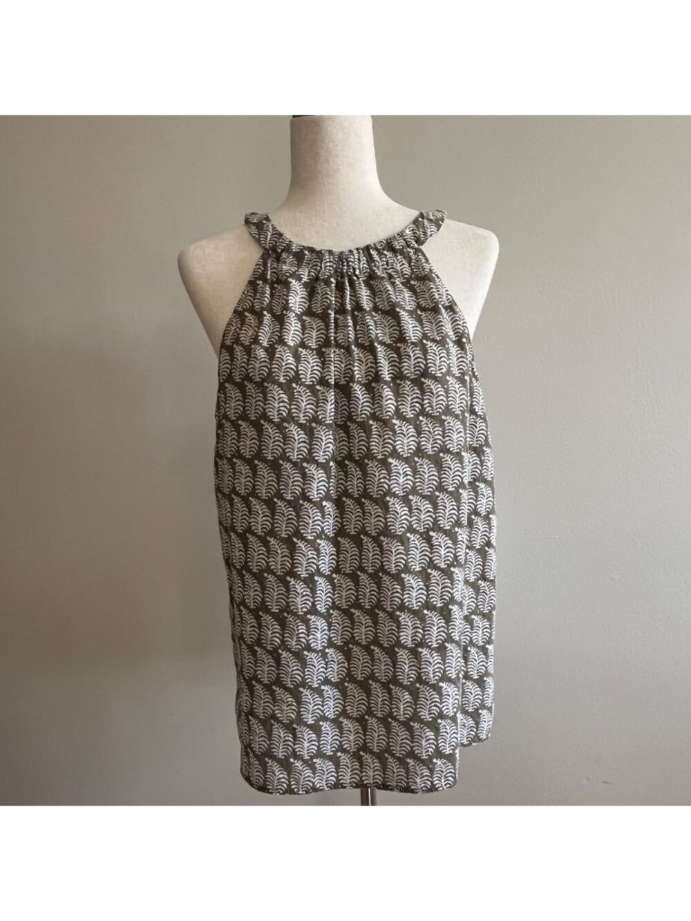 Talbots Halter Tank Top Womens L Green Gold Leaf Print 100% Cotton